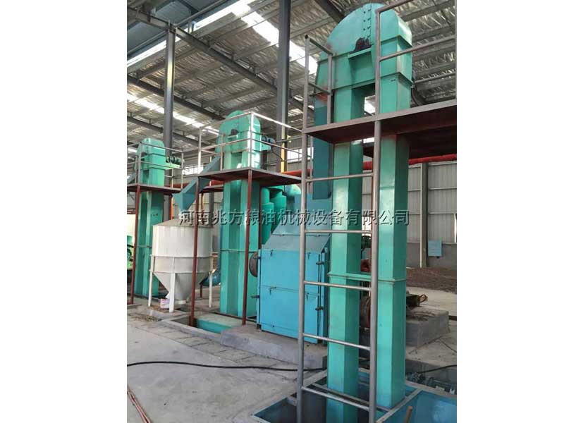 清理壓胚設(shè)備